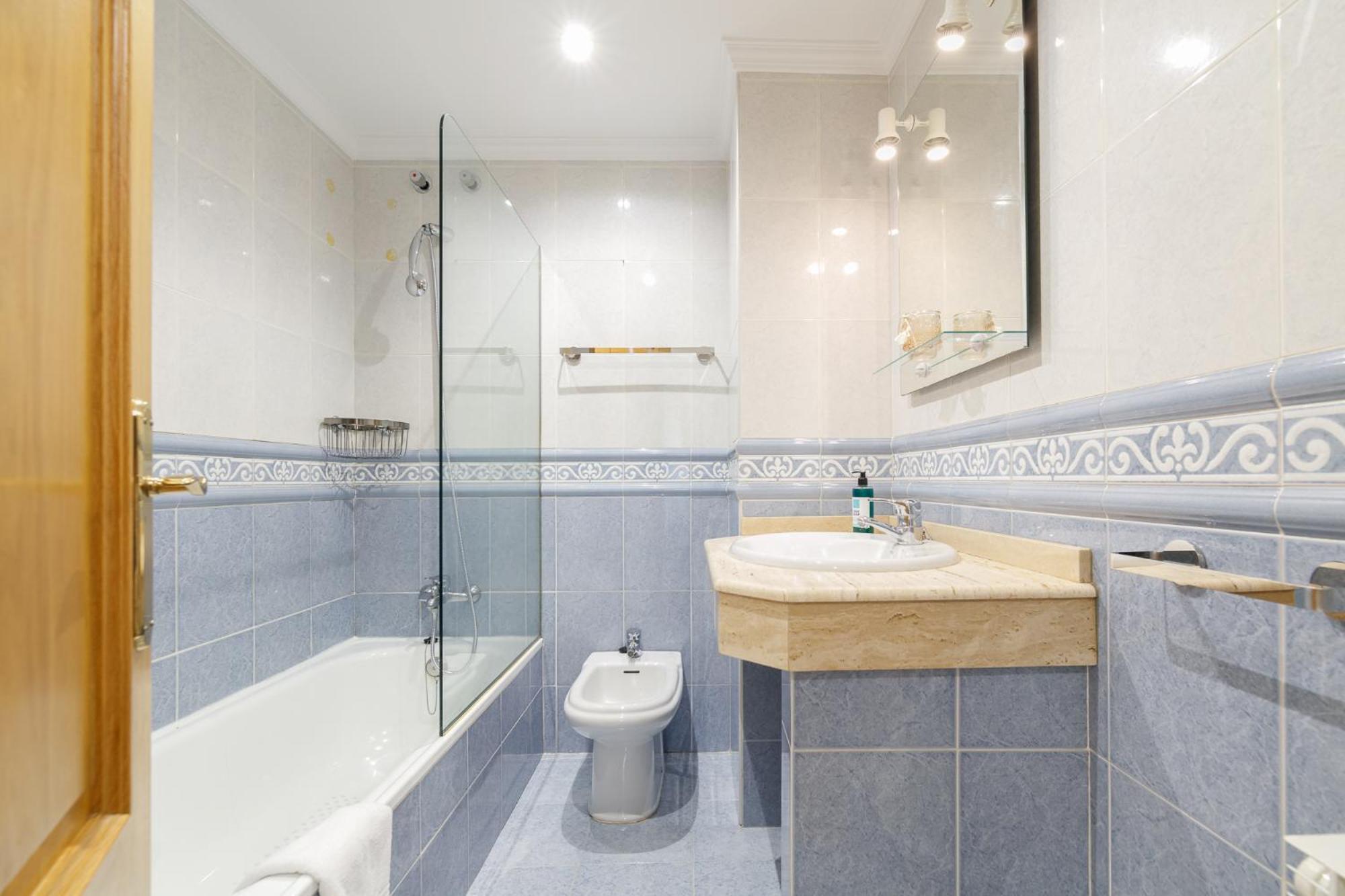 Puerta Al Encanto, Descubre Tuy By Cabana Rentals Tui Exterior photo